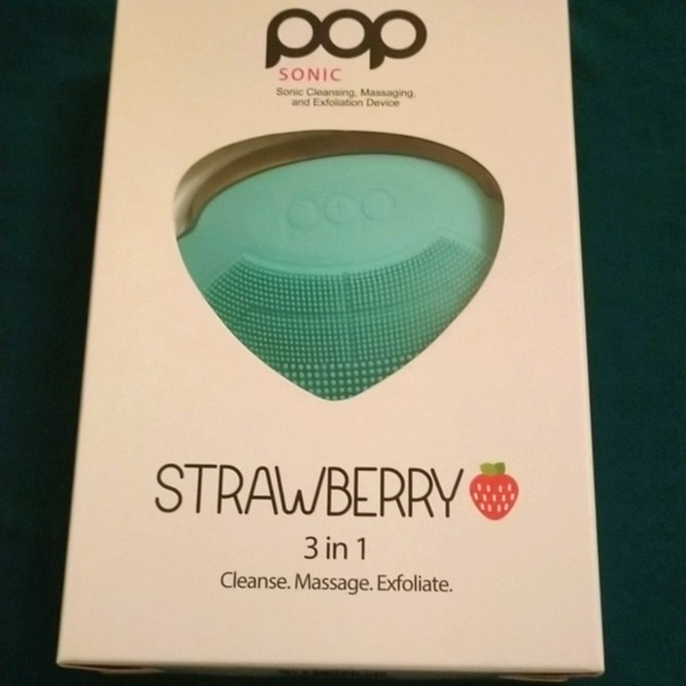 🌺BNIB POP Sonic Blue Strawberry 3 in 1 facial device🌺